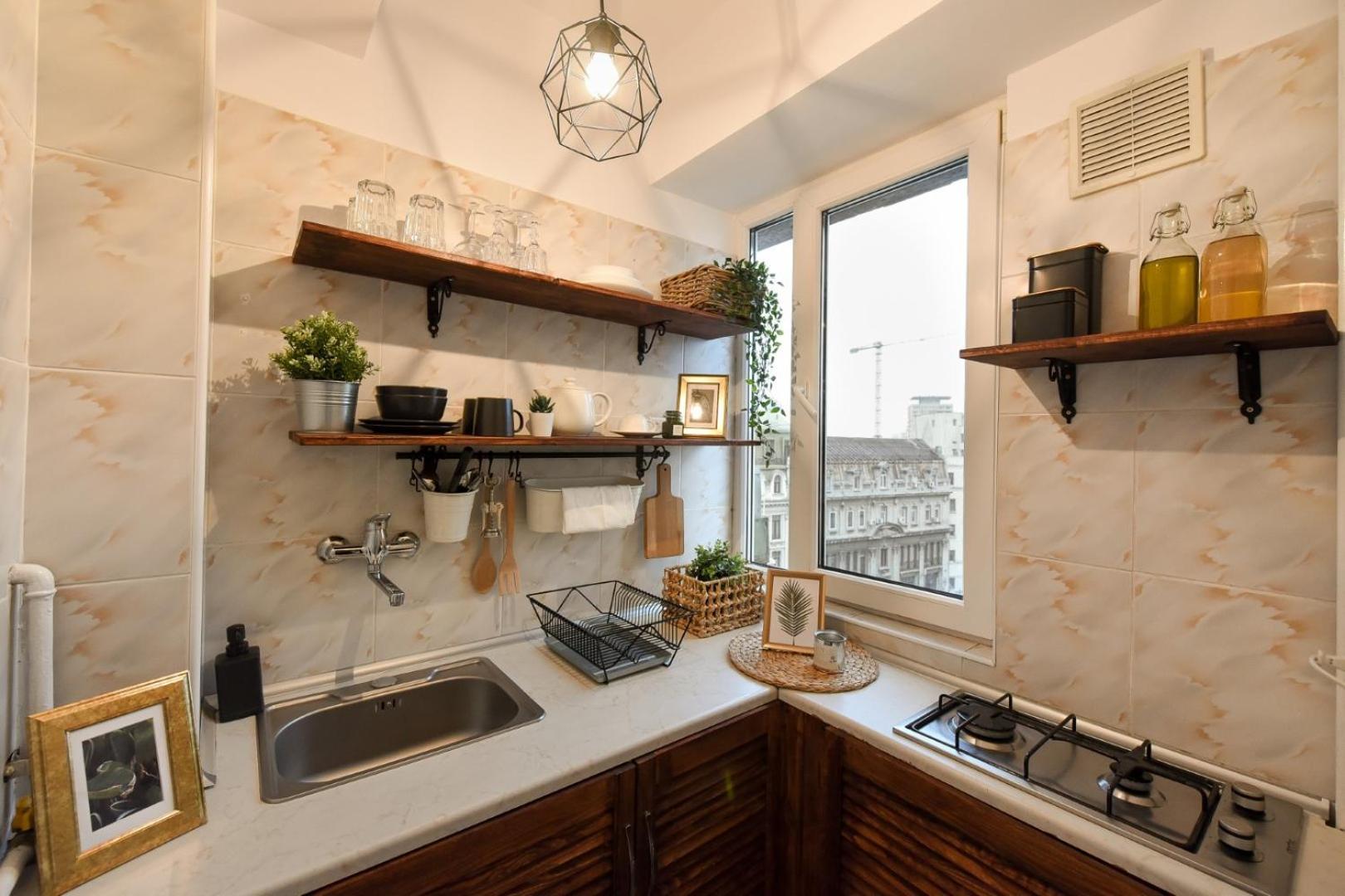Chic Accommodation With Breathtaking Views Over Calea Victoriei - Your Central Heaven Bucharest Exterior photo