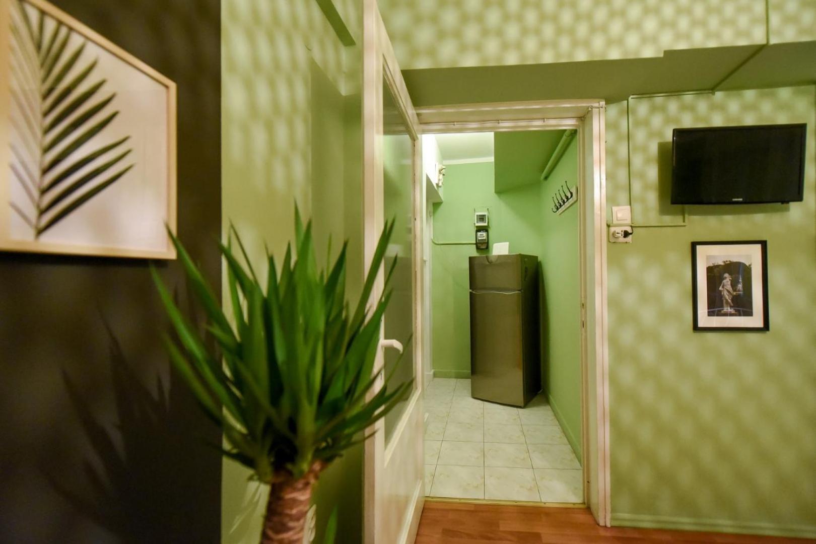 Chic Accommodation With Breathtaking Views Over Calea Victoriei - Your Central Heaven Bucharest Room photo